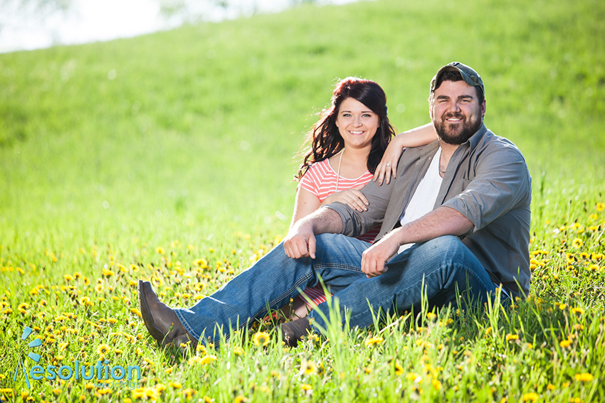 Taylor and Joe – rustic country engagement pictures!