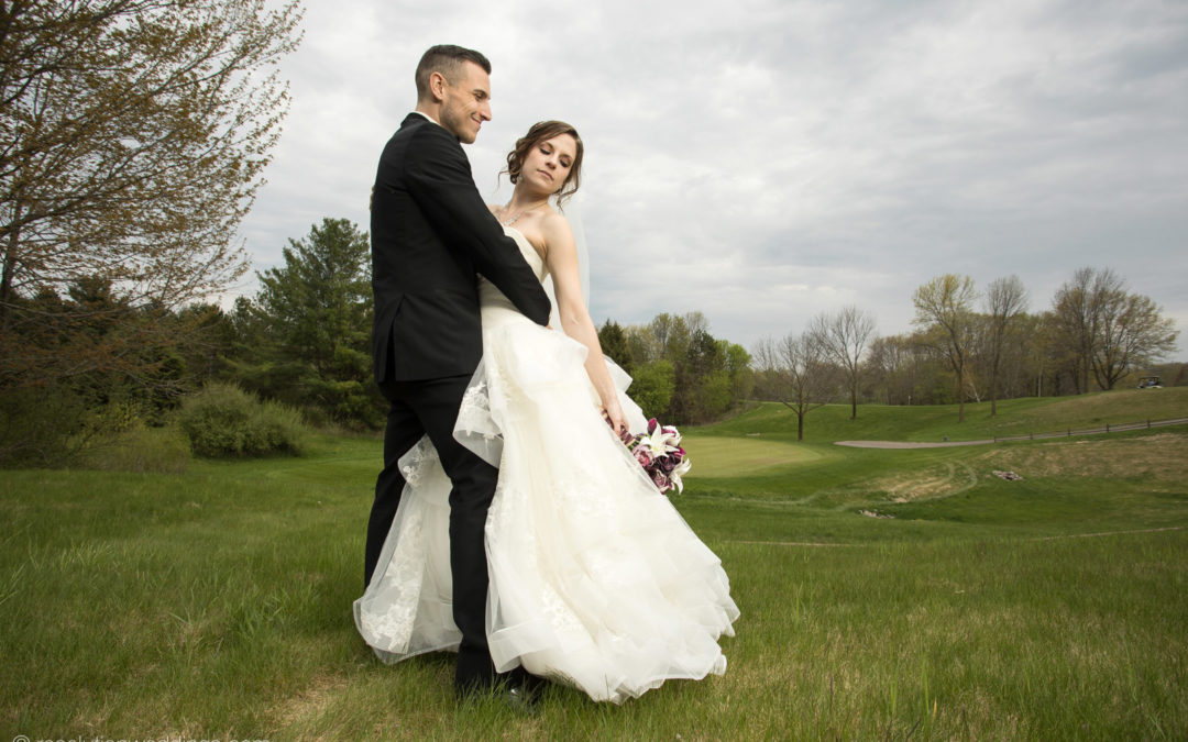 Alex and Kelsey: Green bay wedding pictures!